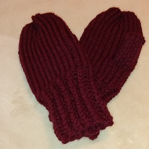 Maroon hand knit mittens